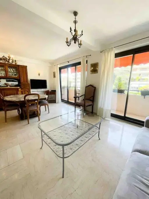 Appt 60M2 Hyper Centre Cassis - Parking Possible