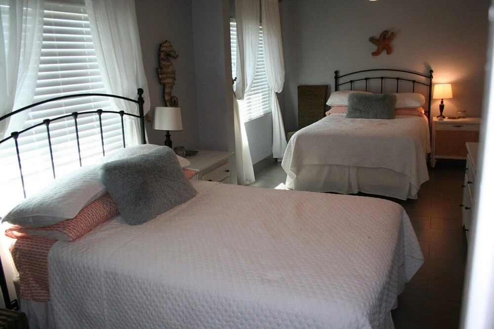 Flamingo Escape - 2 BR Home With Private Heated Pool