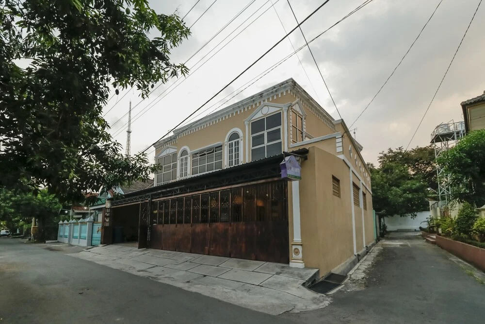 RedDoorz @ Felicia Residence Manahan Surakarta