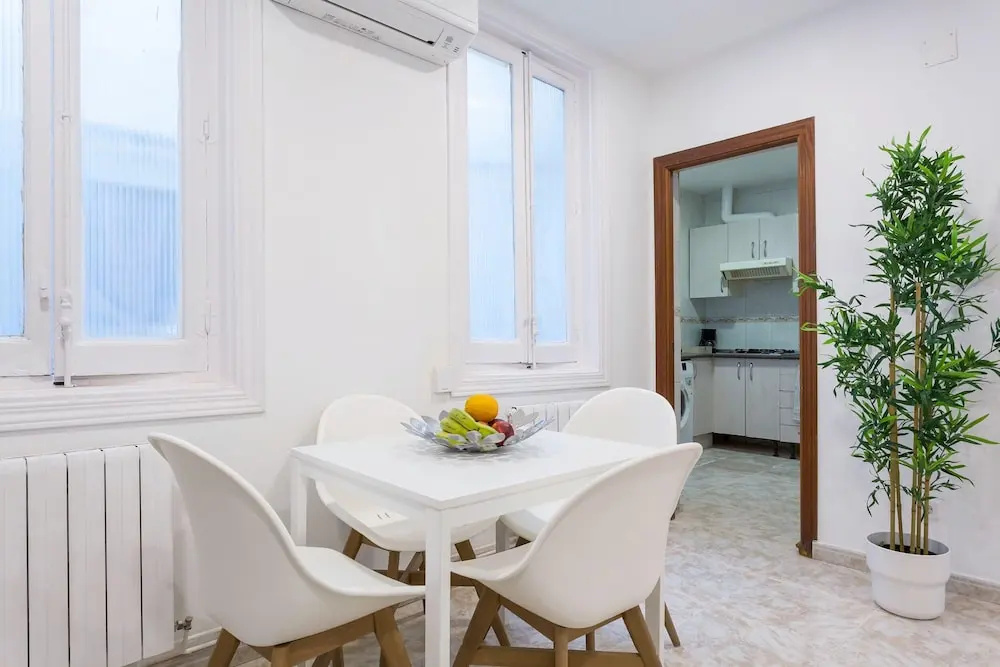 Design Apt. Historic District - Sol