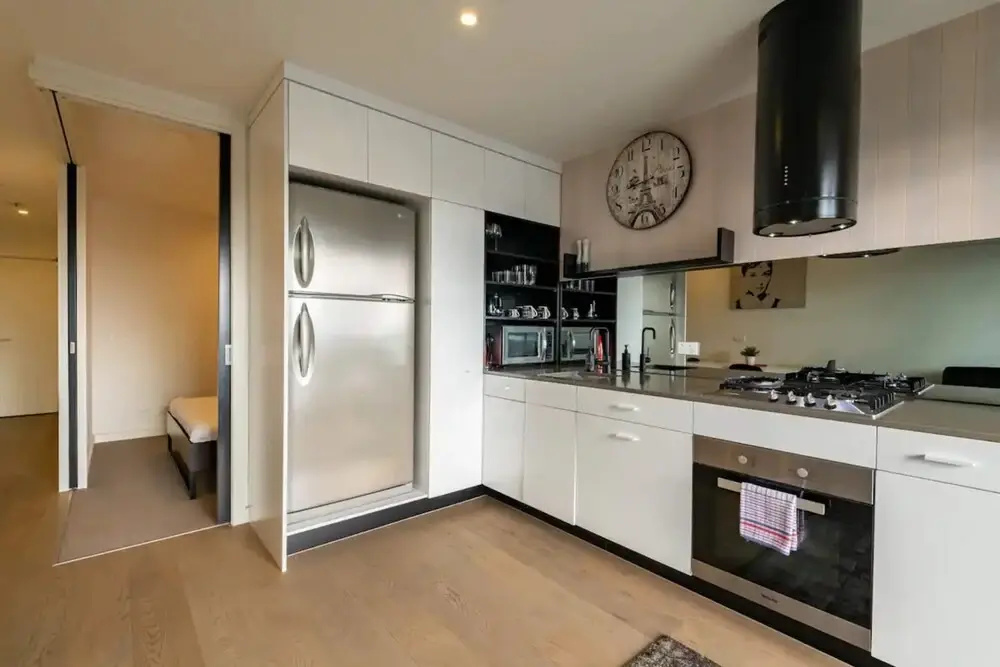 Modern 1 Bedroom Apartment in St Kilda