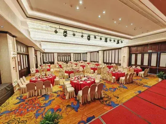 Grand Daqiao Hotel