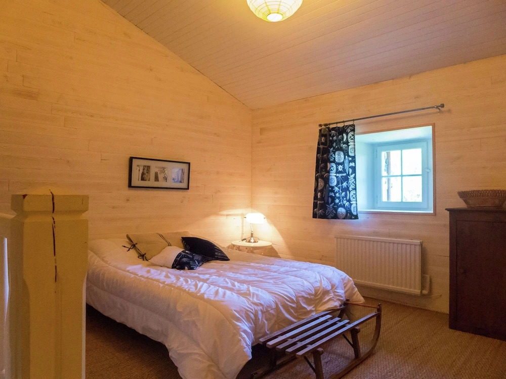 Cozy Countryside Escape in Auvergne