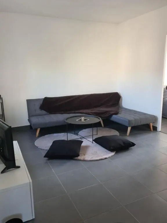 Jolie F1 Neuf Et Fonctionnel