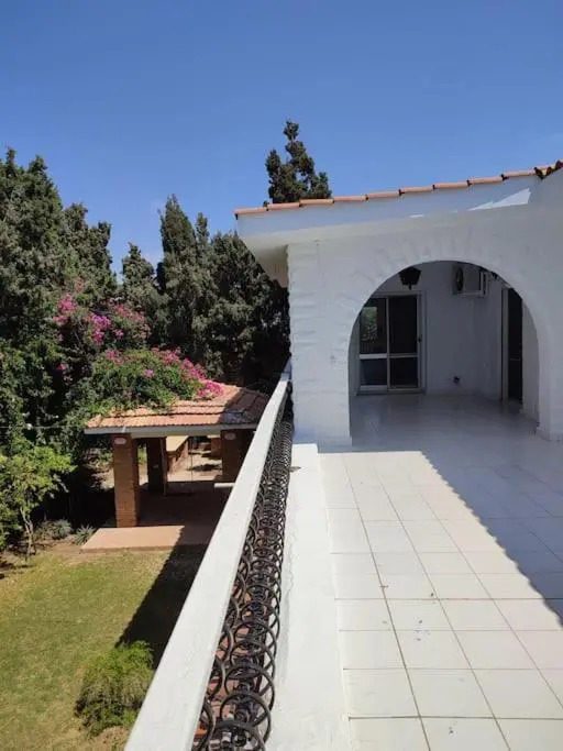 Lovely spacious five bedroom villa with a pool