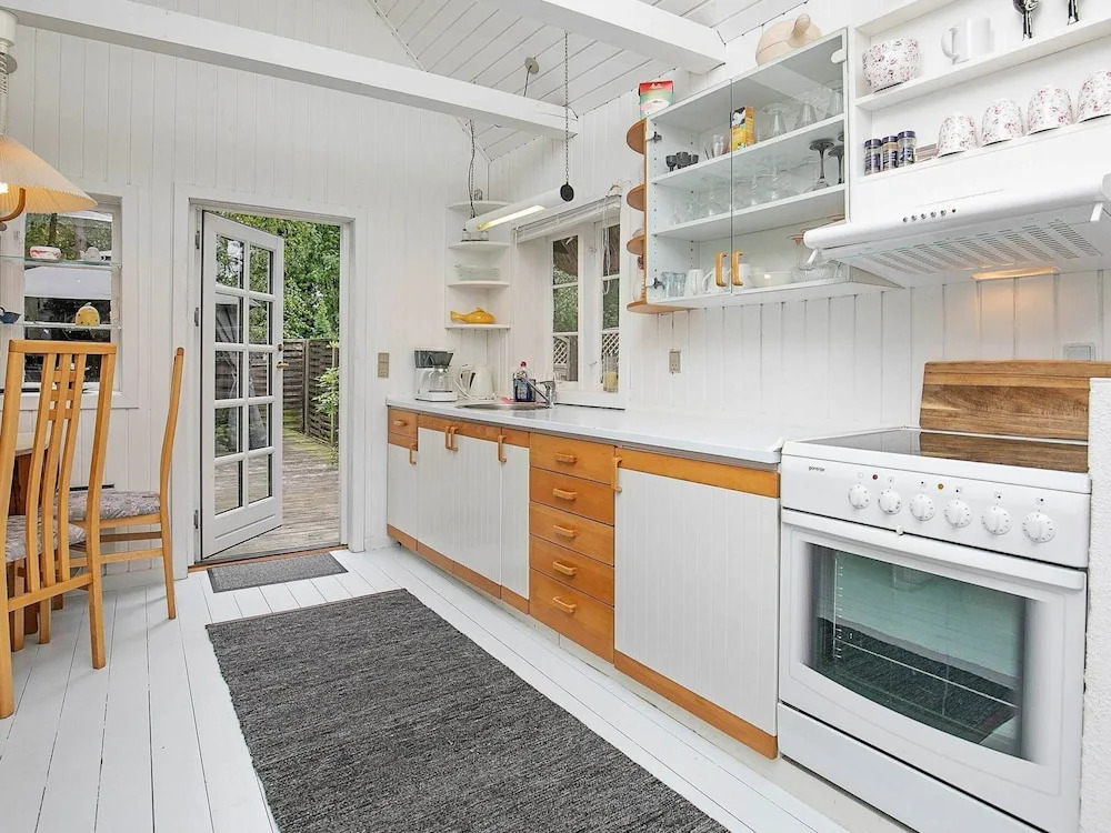 6 Person Holiday Home in Rodby