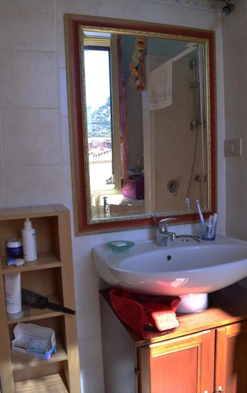 Apartment With 2 Bedrooms in Bosa, With Wonderful Mountain View