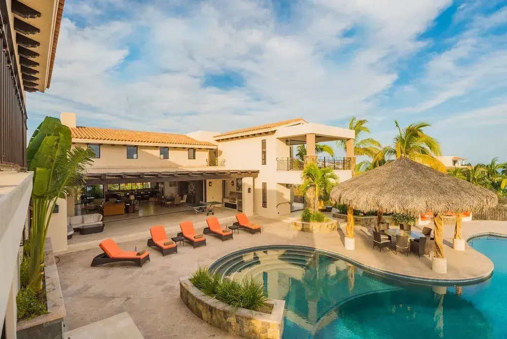Mansion in Cabo San Lucas 1040