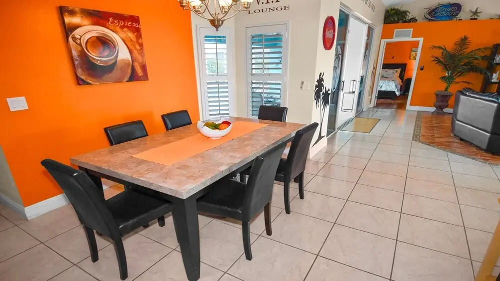 Orange Cove Heated Pool Oasis of Calm - Look