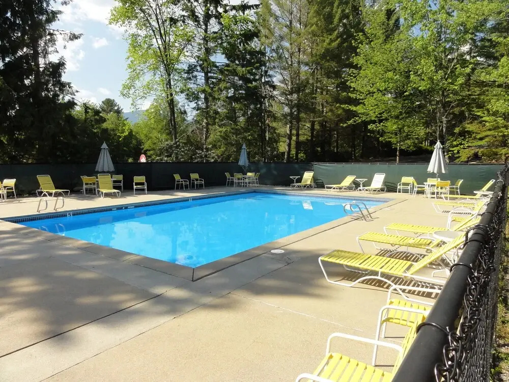 Waterville Valley Pet Friendly Vacation Condo Close to Community Center! - Whb16v