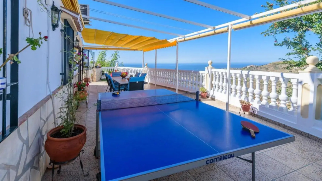 Villa José Andrés Torrox by Ruralidays