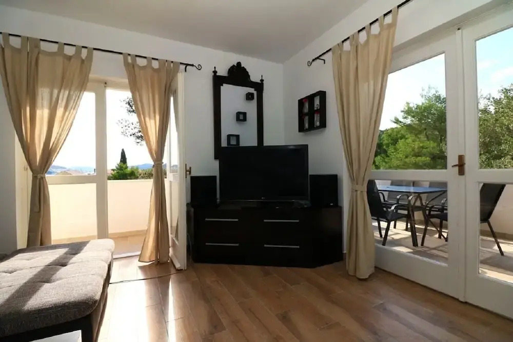 Martina - Large and Comfortable Apartments - A1 Julia