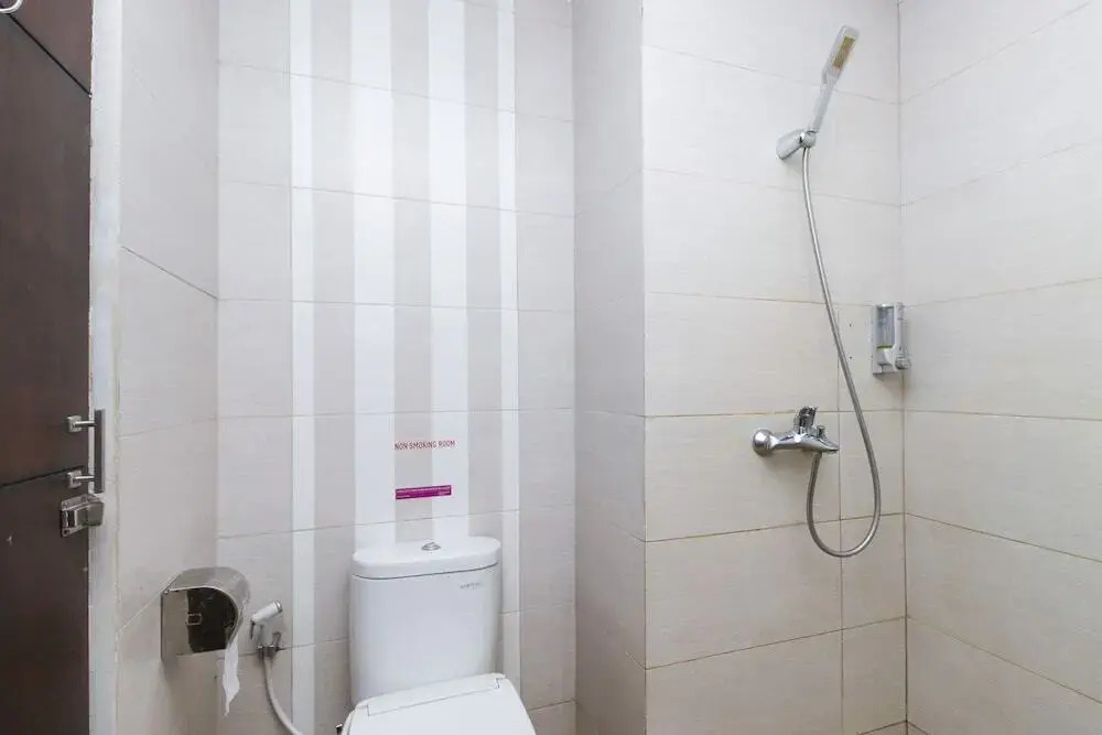ZEN Rooms Mataram Airlangga