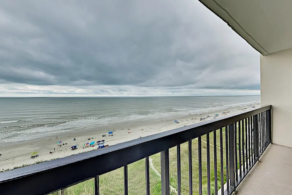 1005wate 3 Bedroom Condo