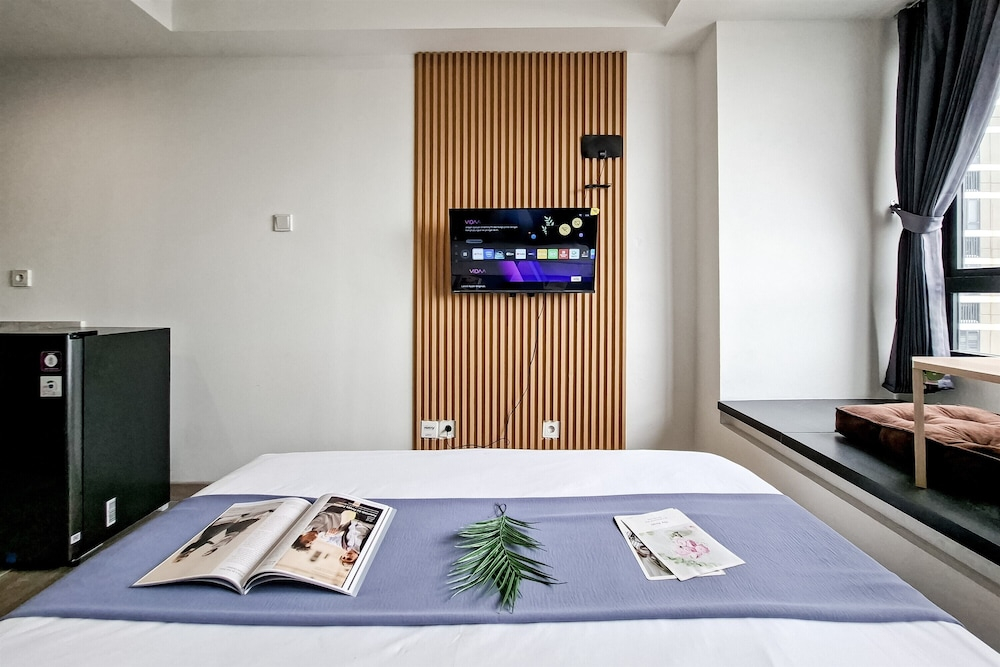 Studio Near Binus @Alam Sutera At Collins Boulevard Apartment