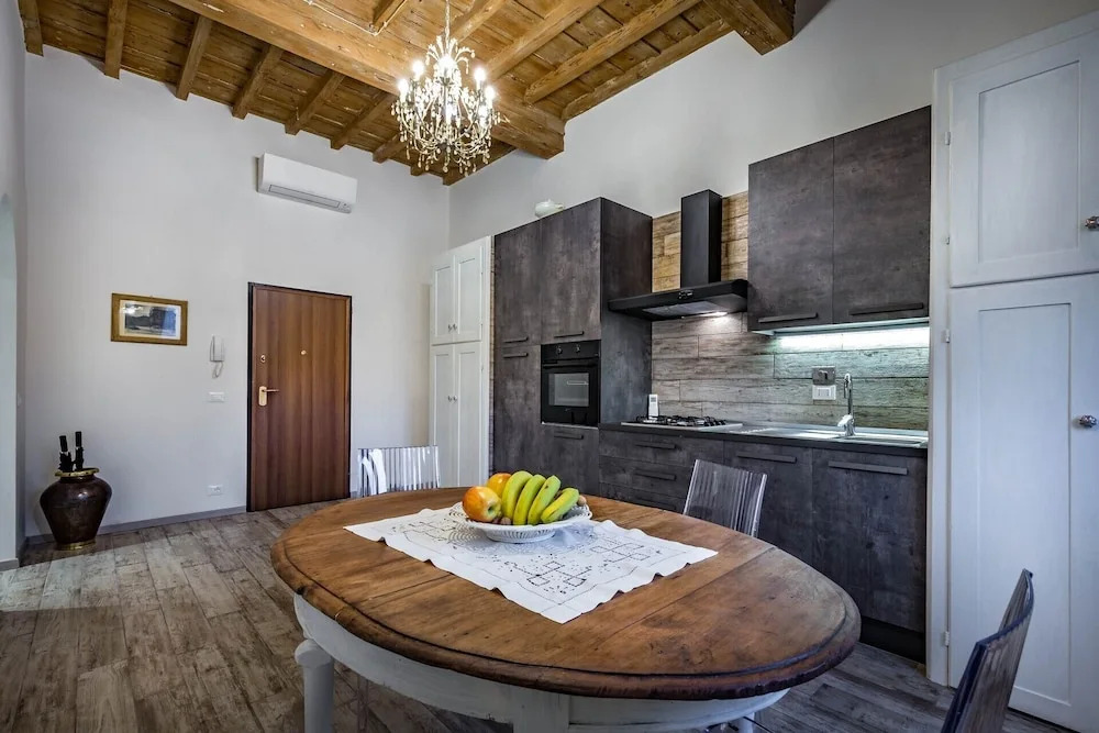 Arno Apartment A by Mmega