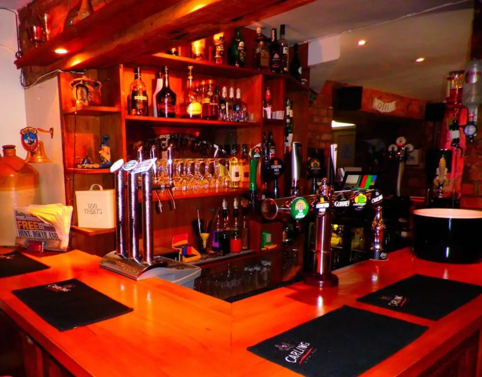 The George Hotel