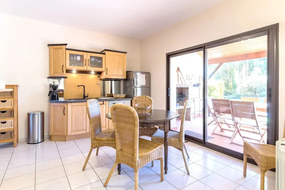 House With 5 Bedrooms in Le Val-saint-père, With Pool Access, Enclosed