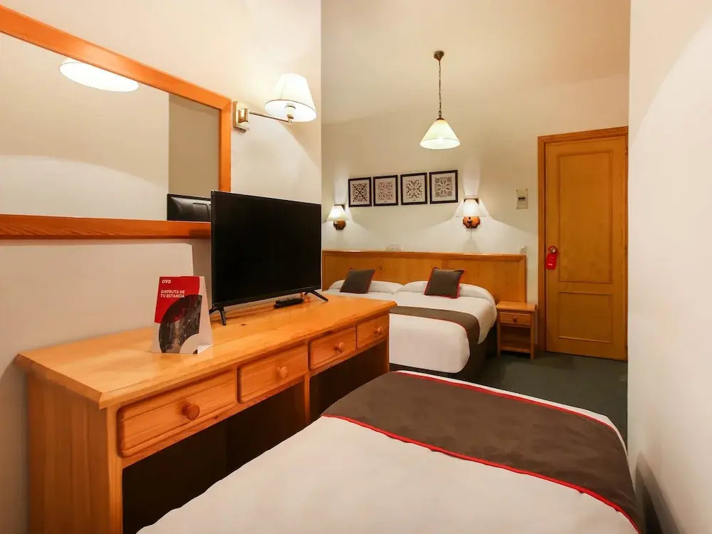 HOSTAL LA POSADA