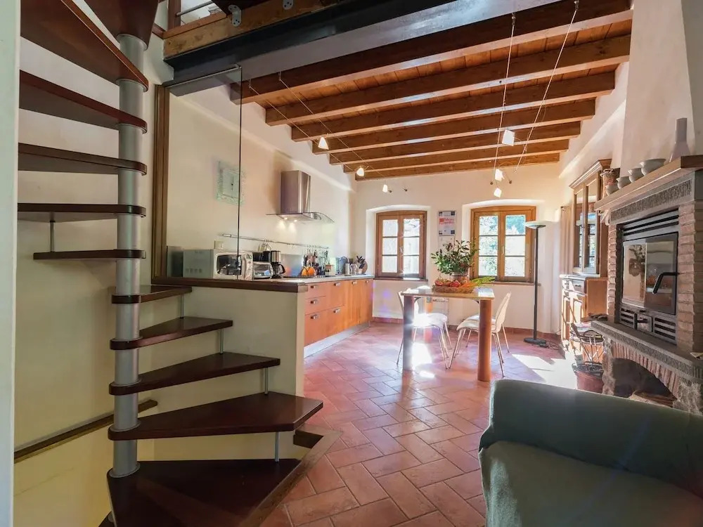 Mansion in Pescaglia Near Tuscan Coast