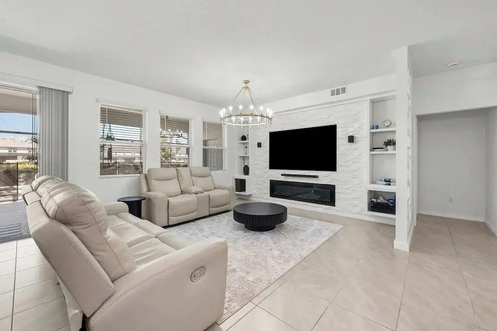 Themed 6BR Home, Game Room, Pool, Sleeps 16