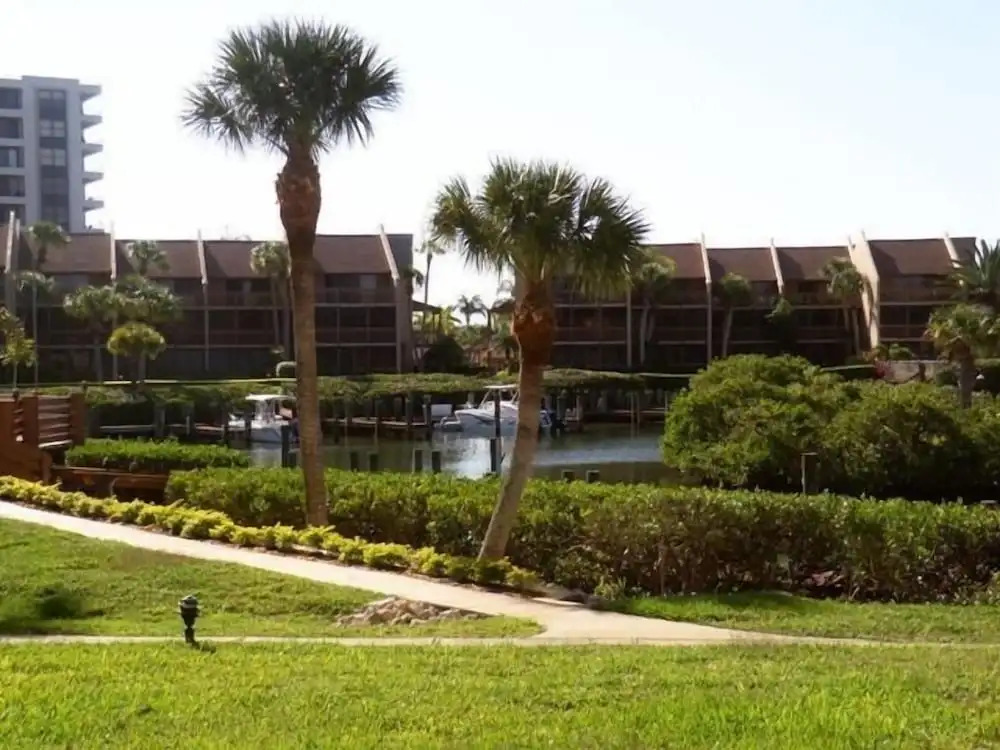 Cove II 613F 2 Bedroom Condo By Midnight Cove II