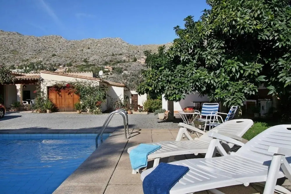 Villa - 4 Bedrooms with Pool - 103228