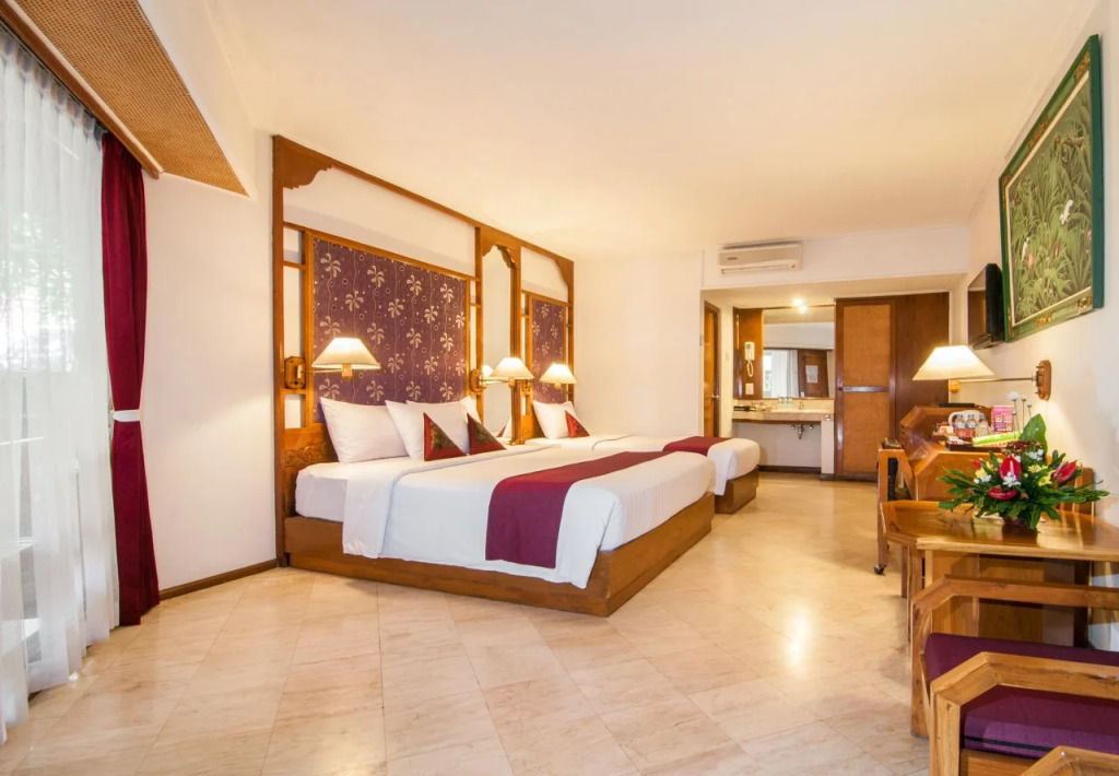 Bounty Hotel
