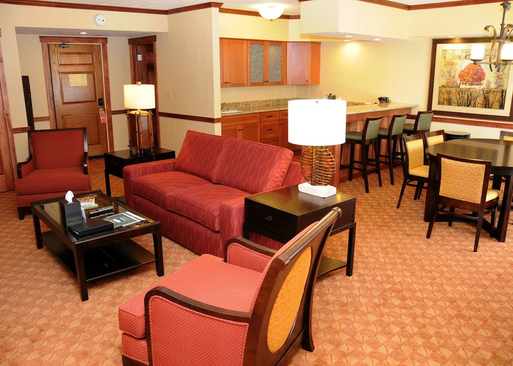 Slopeside Hotel by Seven Springs Resort