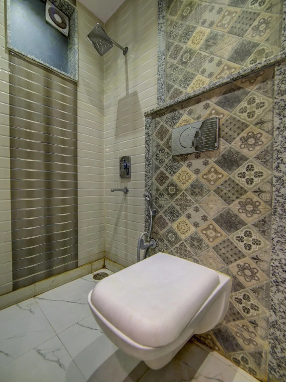 OYO 35359 Hotel Victoria Dx