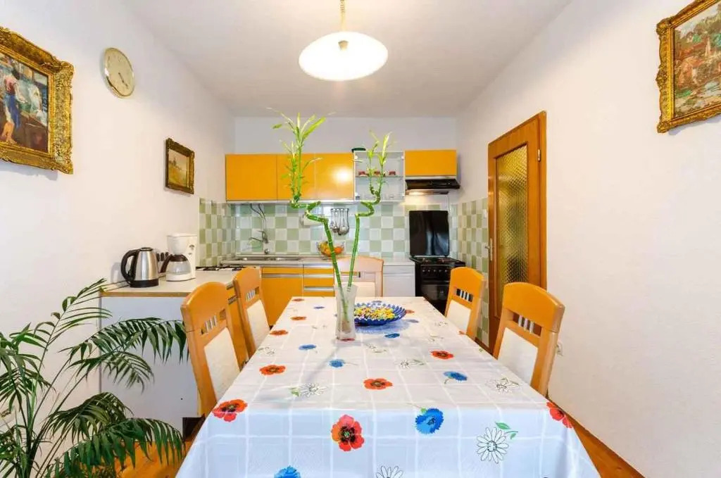 Apartment in Jadranovo 39395