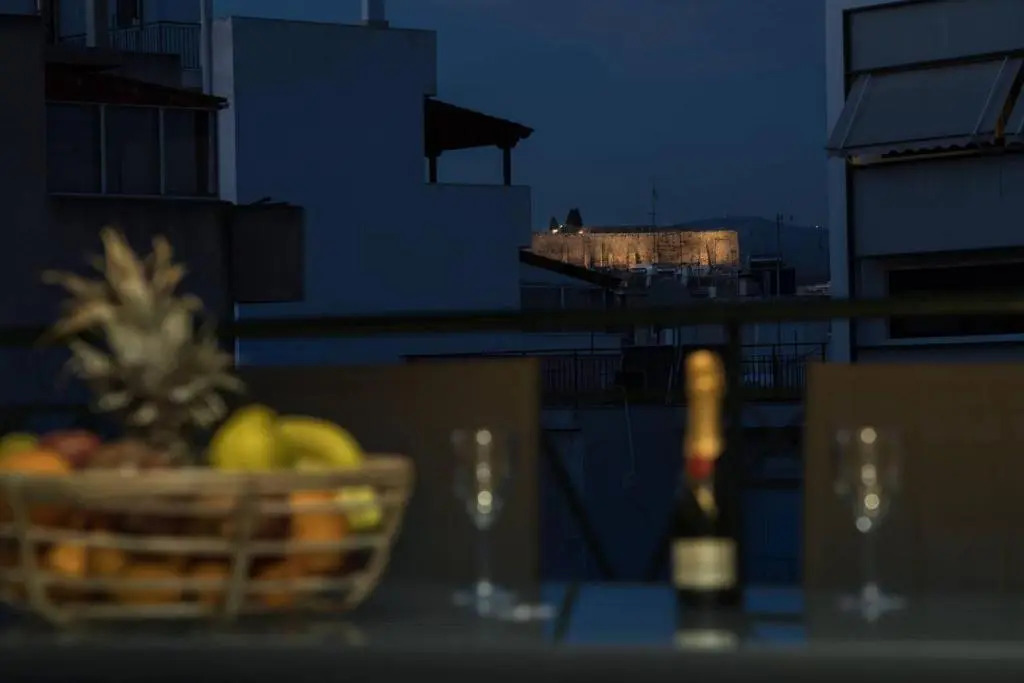 Penthouse with Acropolis view 8ppl, 140sqm