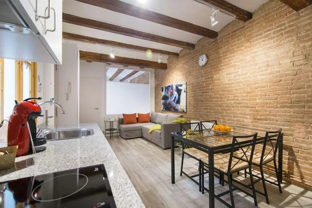 Happy People Ramblas Harbour Apartments