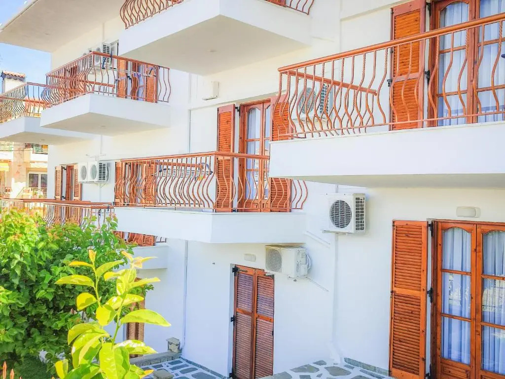 Apartments Eytyxia