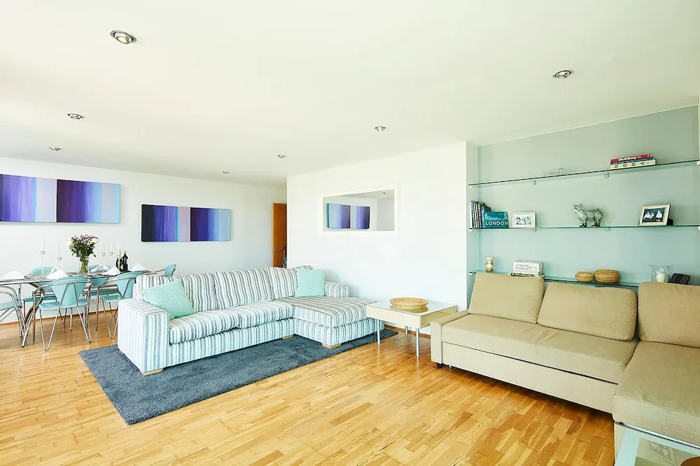 The Thames View Apartments