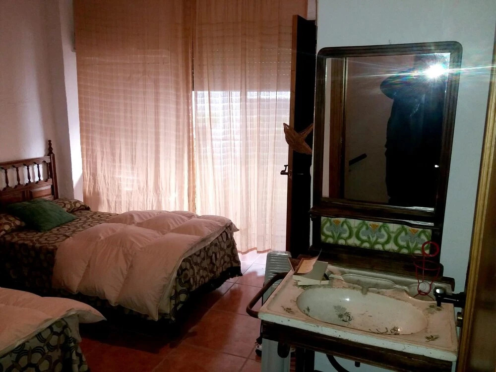 Spacious comfortable house in Quesada with balcony