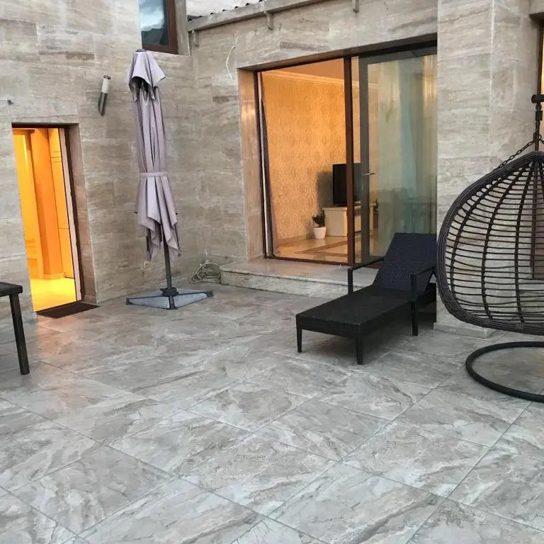 Lesya Apartment with Terrace
