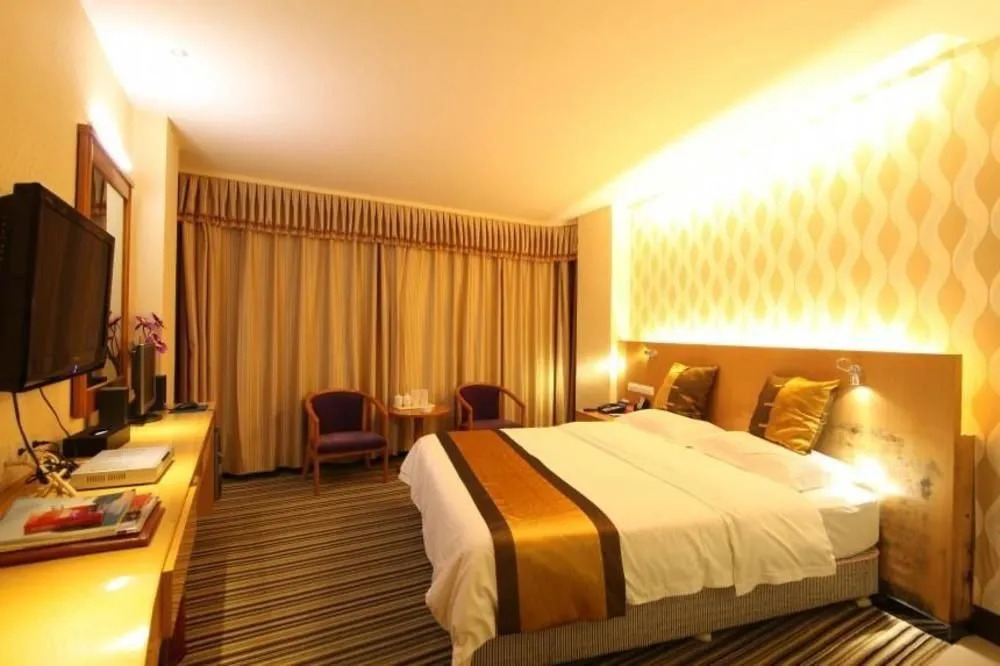 Hechi Shuntai Hotel