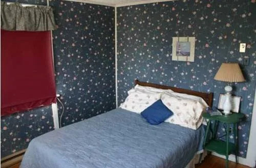 Water Street Lighthouse Bed & Breakfast
