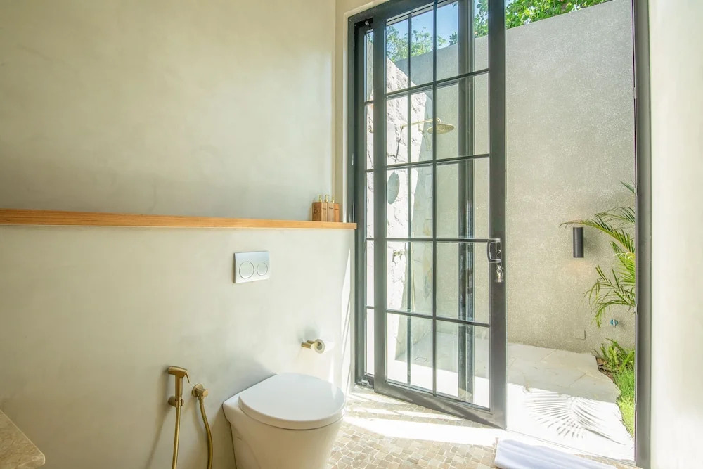 Villa Serai 5br to the Beach
