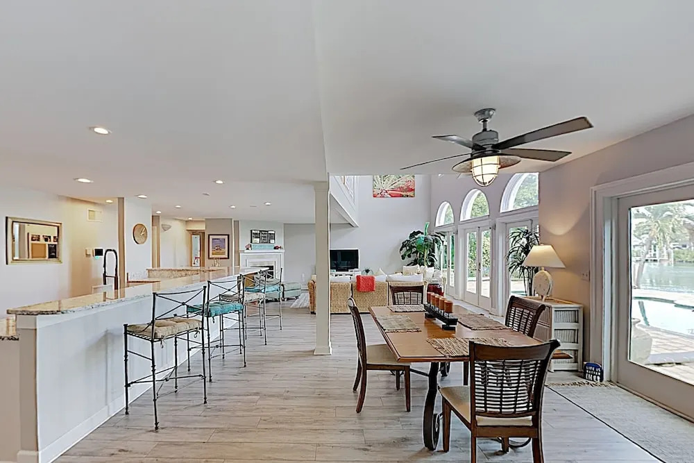 New Listing! Canalside W/ Pool, Walk To Beach 3 Bedroom Home