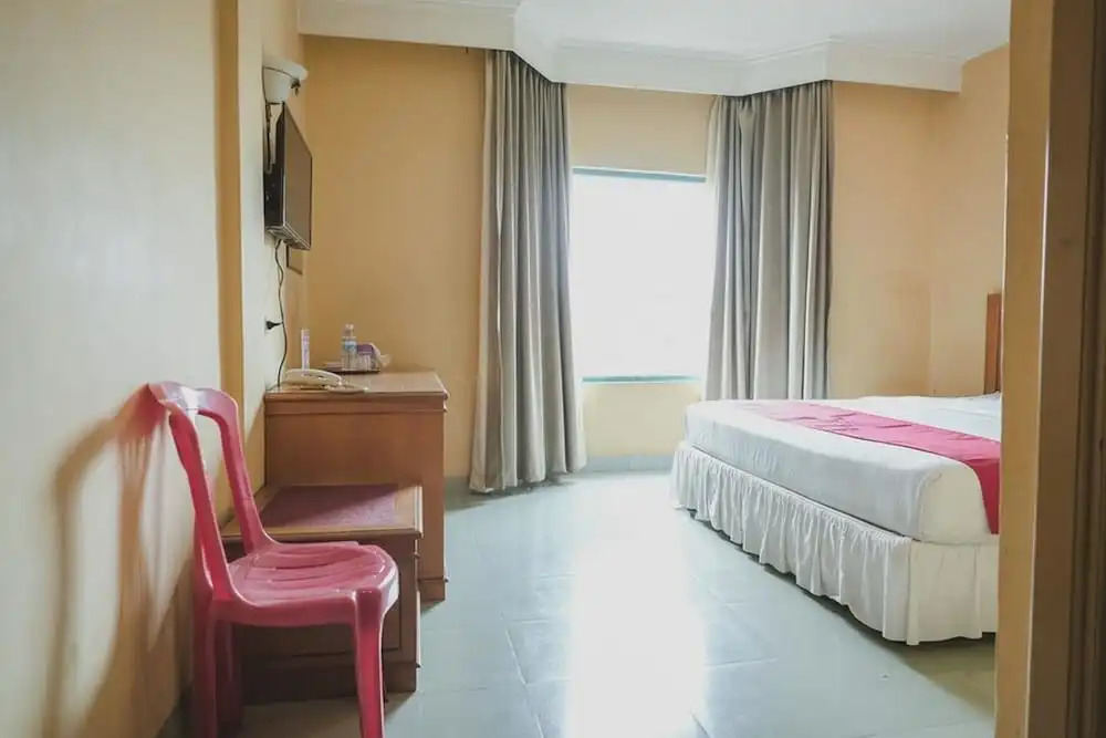 RedDoorz Plus near Tugu Tari TheHok Jambi