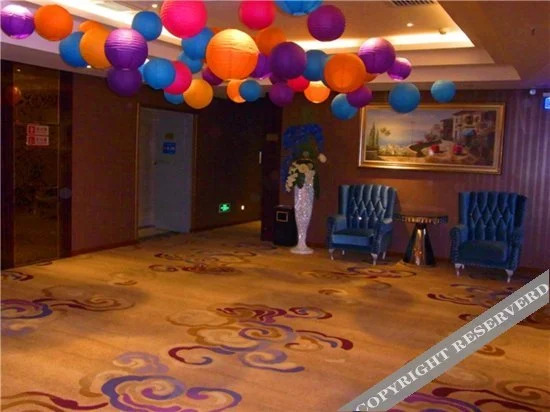 Xing Lun Hotel