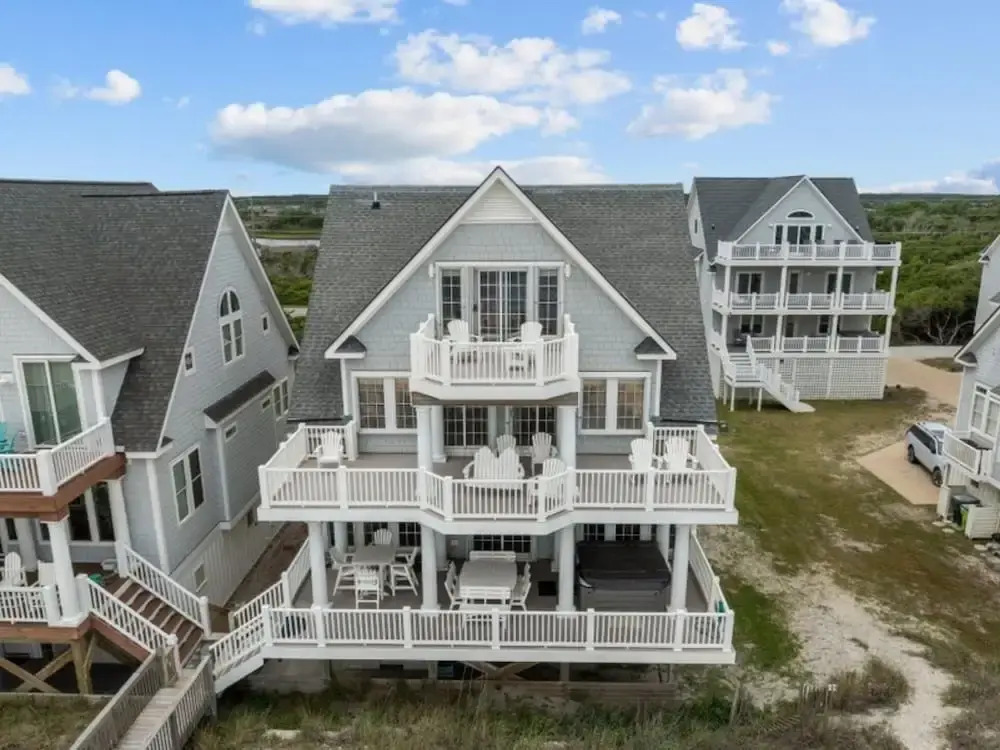 Ocean's Edge by Topsail Realty