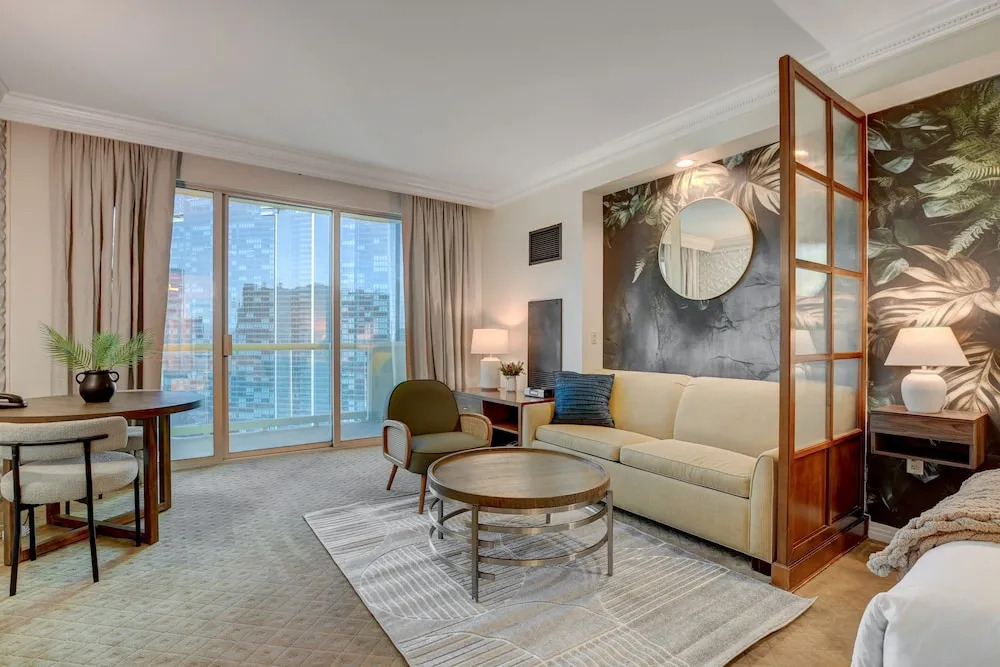 Studio 25 HIGH FLR MGM Signature Balcony