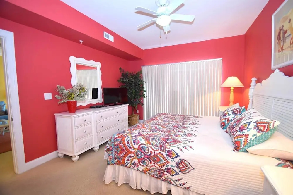 Laguna Vista 109 by RedAwning