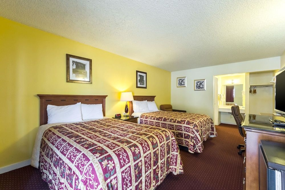 Rodeway Inn At Six Flags