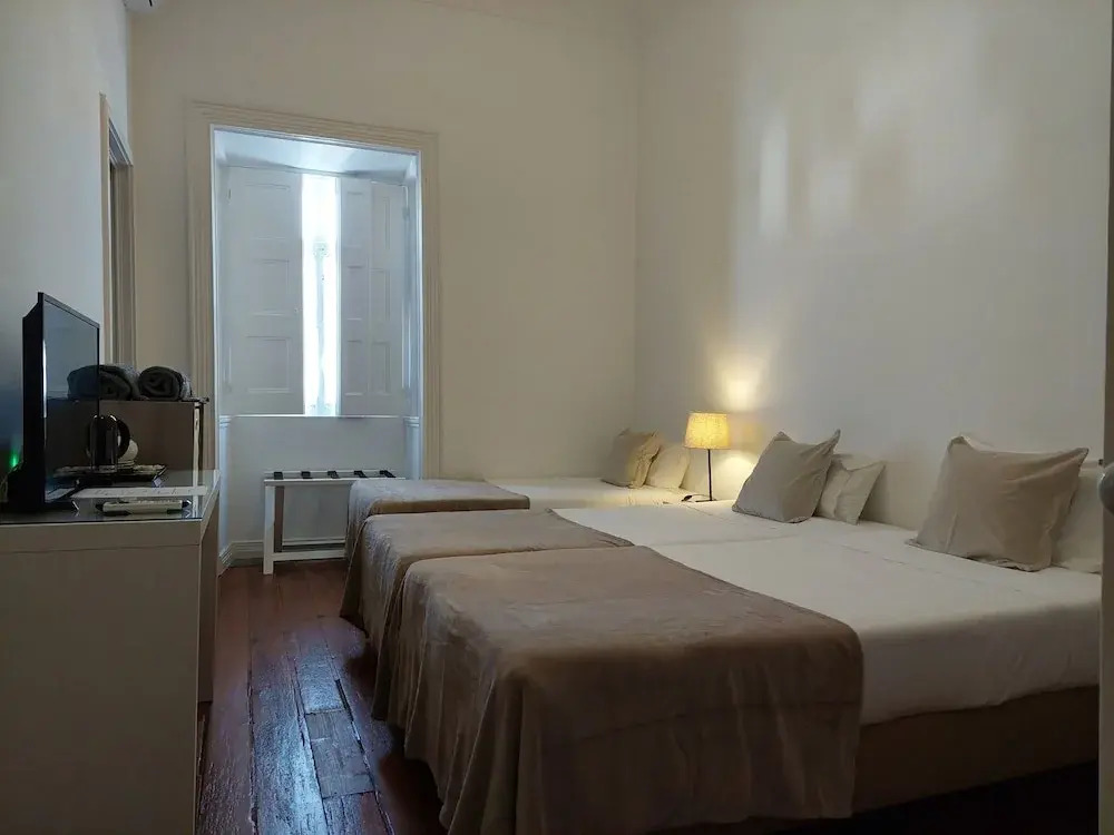 CC Guest House - "Ao Mercado"
