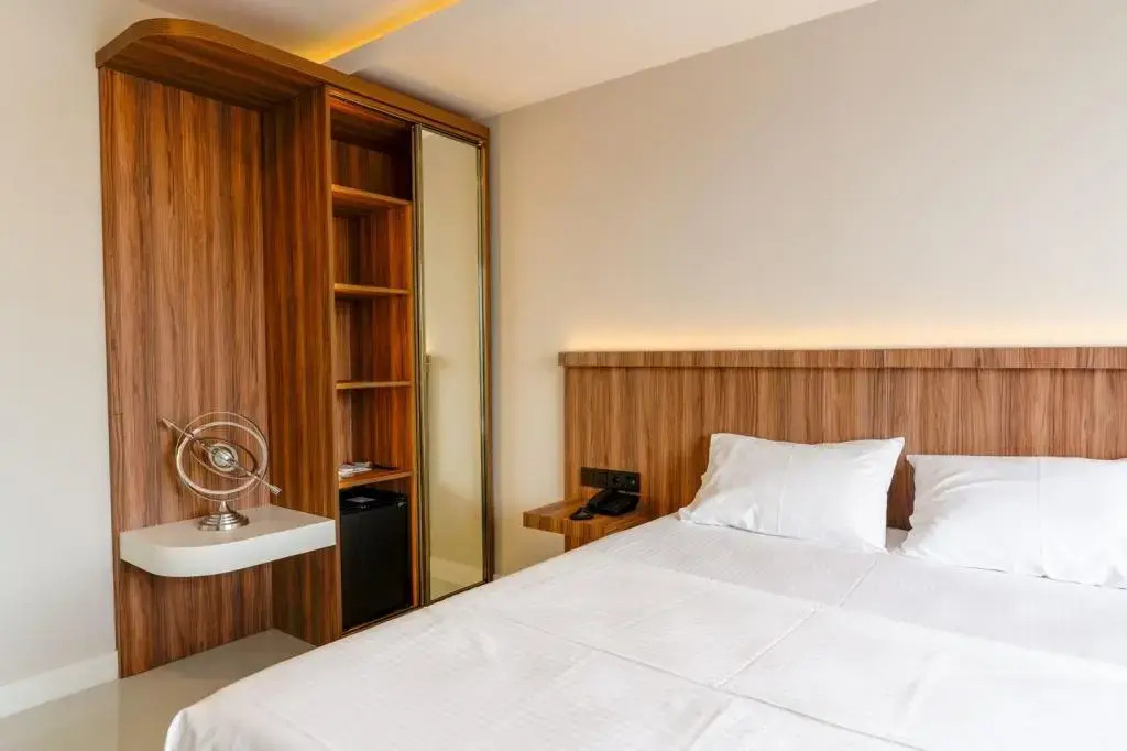 Joyful Hotel By Gnl