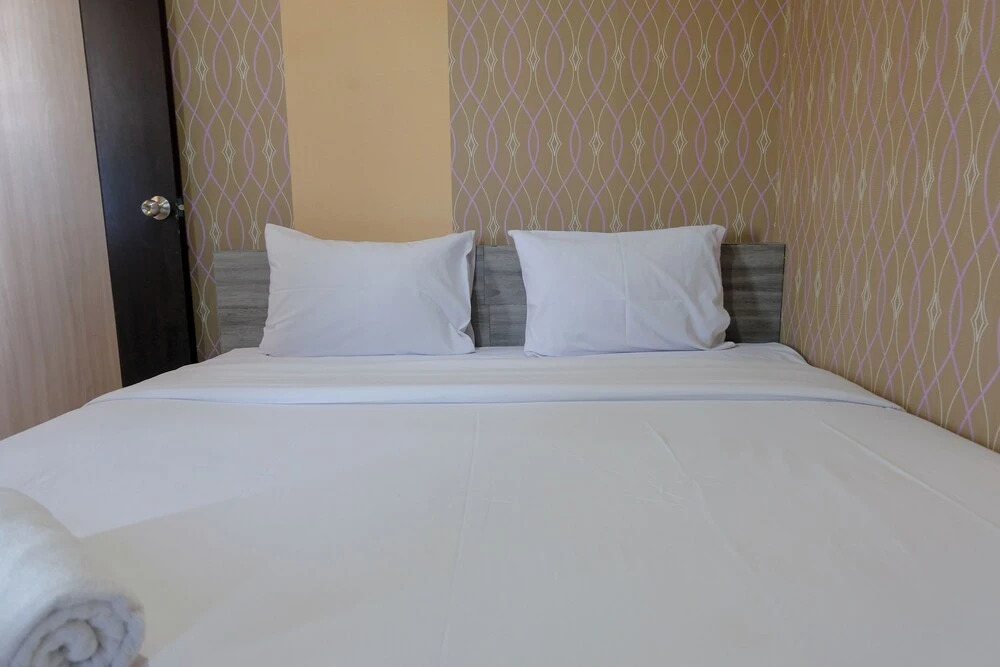 Spacious and Combine 3BR at The Edge Bandung Apartment By Travelio